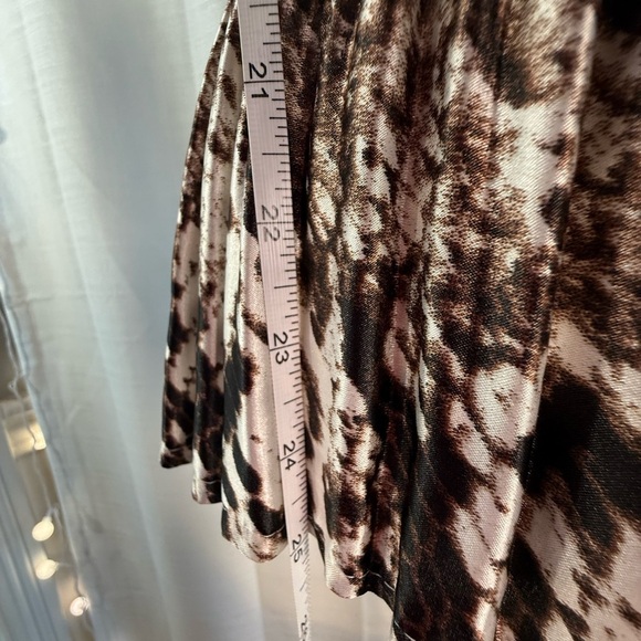 Milano Brown and Cream Smocked Cap Sleeve Blouse - Picture 7 of 7